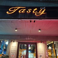 ร้านเทสตี้ -