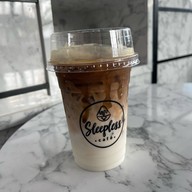 Sleepless Cafe ถนนเนตรดี