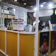 Onimilktea Victory Hub Victory hub อนุเสาวรีย์