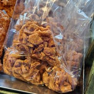 เมนูของร้าน สถานีไก่ทอดตลาดรถไฟขจรวิทย์