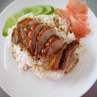 เมนูของร้าน ธนะเป็ดย่าง