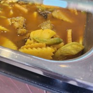 พริกหอม ประชานิเวศน์