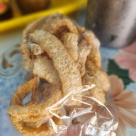 ตึกฟ้า ก๋วยเตี๋ยวหมูน้ำแดง วัดเพชรพลี