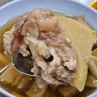 ร้านข้าวต้มแค่เอื้อม