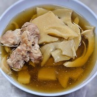 ร้านข้าวต้มแค่เอื้อม