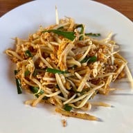 บ้านสวนริมคลอง ขายผัดไทยอร่อยมาก