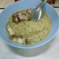 เมนูของร้าน 60 ปีบะหมี่เกี๊ยวทำเอง  (เลย บางแค ซ.9 เล็กน้อย)เจ้าเก่าสี่แยกหนองใหญ่