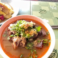 ส้มตำยายขัน(ส้มตำรถไฟลำปาง)