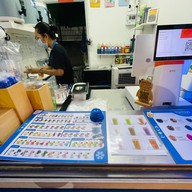 Penguin Milk Tea ปั้มบางจาก กรุงเทพกรีฑาตัดใหม่ -