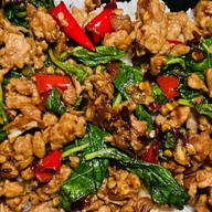 ข้าวไข่ข้น/กะเพรา & ผัดหมี่ซั่ว by Room C_19