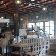 โลวแคล คาเฟ่ เชียงราย