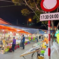 Son Tra Night Market