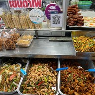 จรรยาบะหมี่เกี๊ยวข้าวหมูแดง&อาหารตามสั่ง