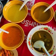 ขนมจีนเส้นสดแม่แอ๊ด