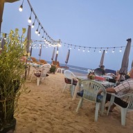 ป้าชุปปูเป็น หาดบ่อแขม ชะอำ