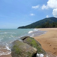 หาดเขาพลายดำ