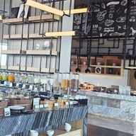 หน้าร้าน Level 8 Kitchen & Bar