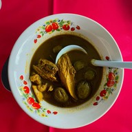 ขนมจีนเส้นสดแม่แอ๊ด