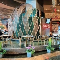 บรรยากาศ Guljak Topokki Chicken ไอคอนสยาม