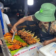 ตลาดหน้าวัดใหม่สำราญ