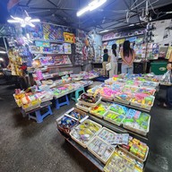 ตลาดหน้าองค์การโทรศัพท์