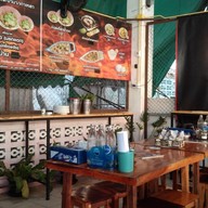 บรรยากาศ ก๋วยเตี๋ยวเรือนรกแตก ตลาดเมืองปทุมธานี