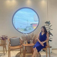 Mont Cafe & Restaurant พัฒนาการตัดใหม่