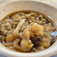 เมนูของร้าน หูฉลามน้ำแดงบรั่นดี น้องนิว เยาวราช