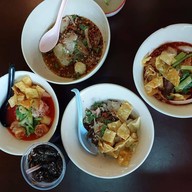ร้านก๋วยเตี๋ยวบ้านสวนริมน้ำ รามอินทรา34 แยก12 รามอินทรา34 ซ.อยู่เย็น12