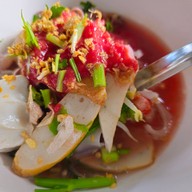 พี่หล้า เย็นตาโฟ (ซอยโยมิ)