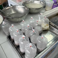 เมนูของร้าน หวานเฮง น้ำแข็งใส เทพารักษ์