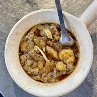 เมนูของร้าน หูฉลามน้ำแดงบรั่นดี น้องนิว เยาวราช
