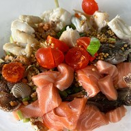 เมนูของร้าน ยำแซ่บซิ่ง (ตำสวยสะบัดสาก)