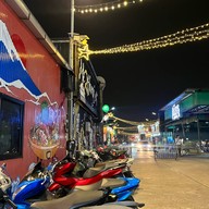 บรรยากาศ Udomsuk Walk