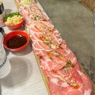 Shabubomb (ชาบู ข้าวหน้าเนื้อพ่นไฟ) ศาลายา พุทธมณฑลสาย5