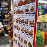 เจ๊แดงสามย่าน ส้มตำ คอหมูย่าง สยามพารากอน