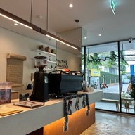 Miche Boulangerie & Coffee Bar สาขาใหญ่