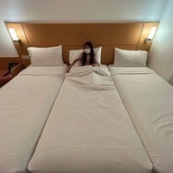 Ibis Singapore Novena