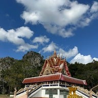 วัดเขาแดง