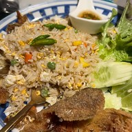 เมนูของร้าน Phada House