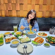 ขนมจีนบางกอก เซ็นทรัลปิ่นเกล้า