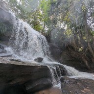 น้ำตกสำโรงเกียรติ