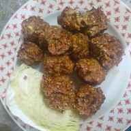 บอลราดหน้ายอดผัก&อาหารตามสั่ง