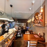 Yeast rustic pizza -