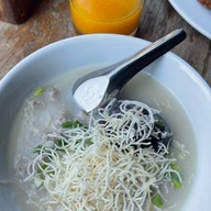 SIX O'CLOCK Breakfast & coffee