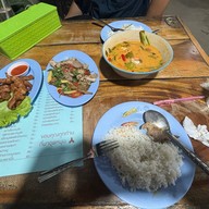 ข้าวต้มจันทร์ อาหารตามสั่ง