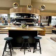 บรรยากาศ The Barrel ไอคอนสยาม