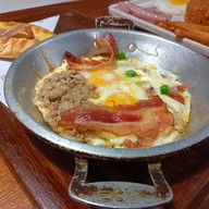 เมนูของร้าน โกปี๊เฮี้ยะไถ่กี่ เดอะไบรท์ พระราม 2