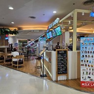 หน้าร้าน Thai-Denmark Milk Land สีลมคอมเพล็กซ์