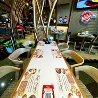 บรรยากาศ Guljak Topokki Chicken ไอคอนสยาม